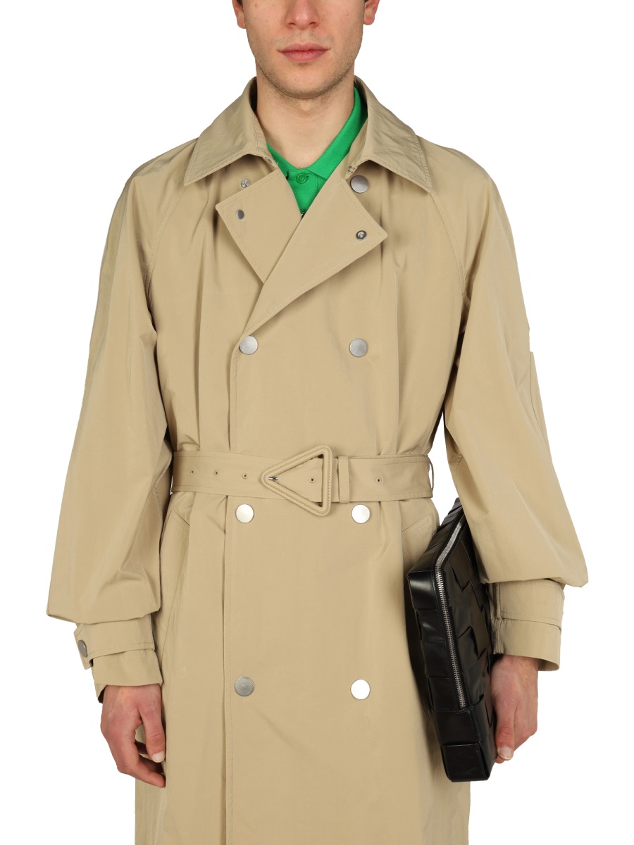 Bottega Veneta Double-Breasted Nylon Trench Coat with Classic Collar Neutraal