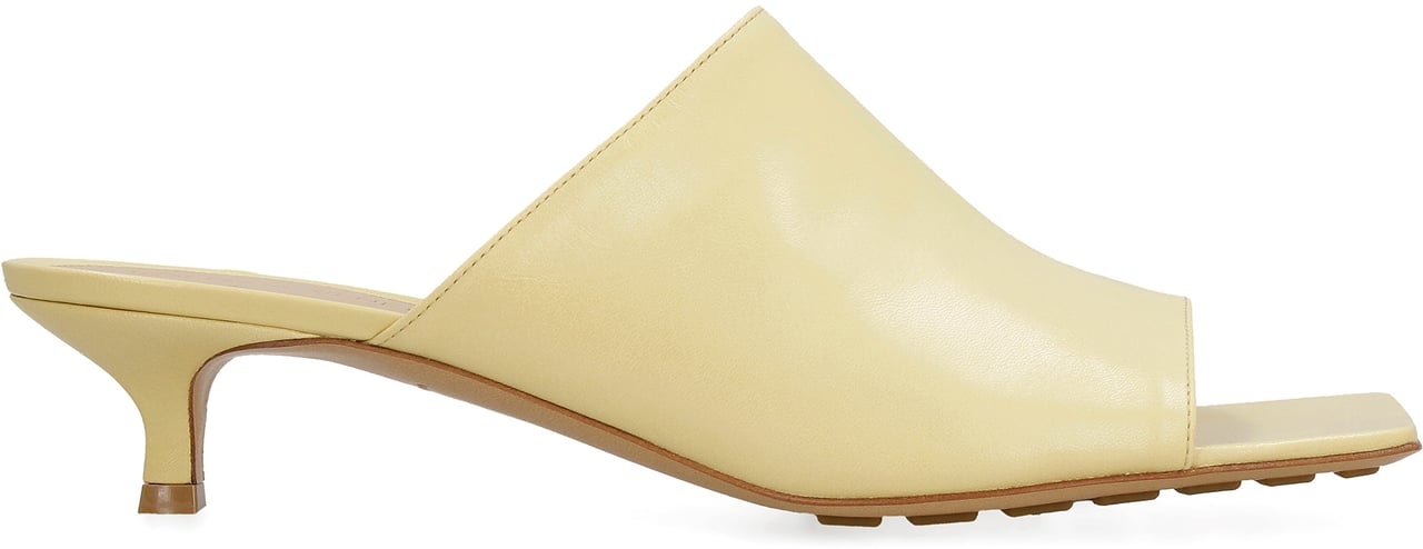 Bottega Veneta Stretch leather mules Geel