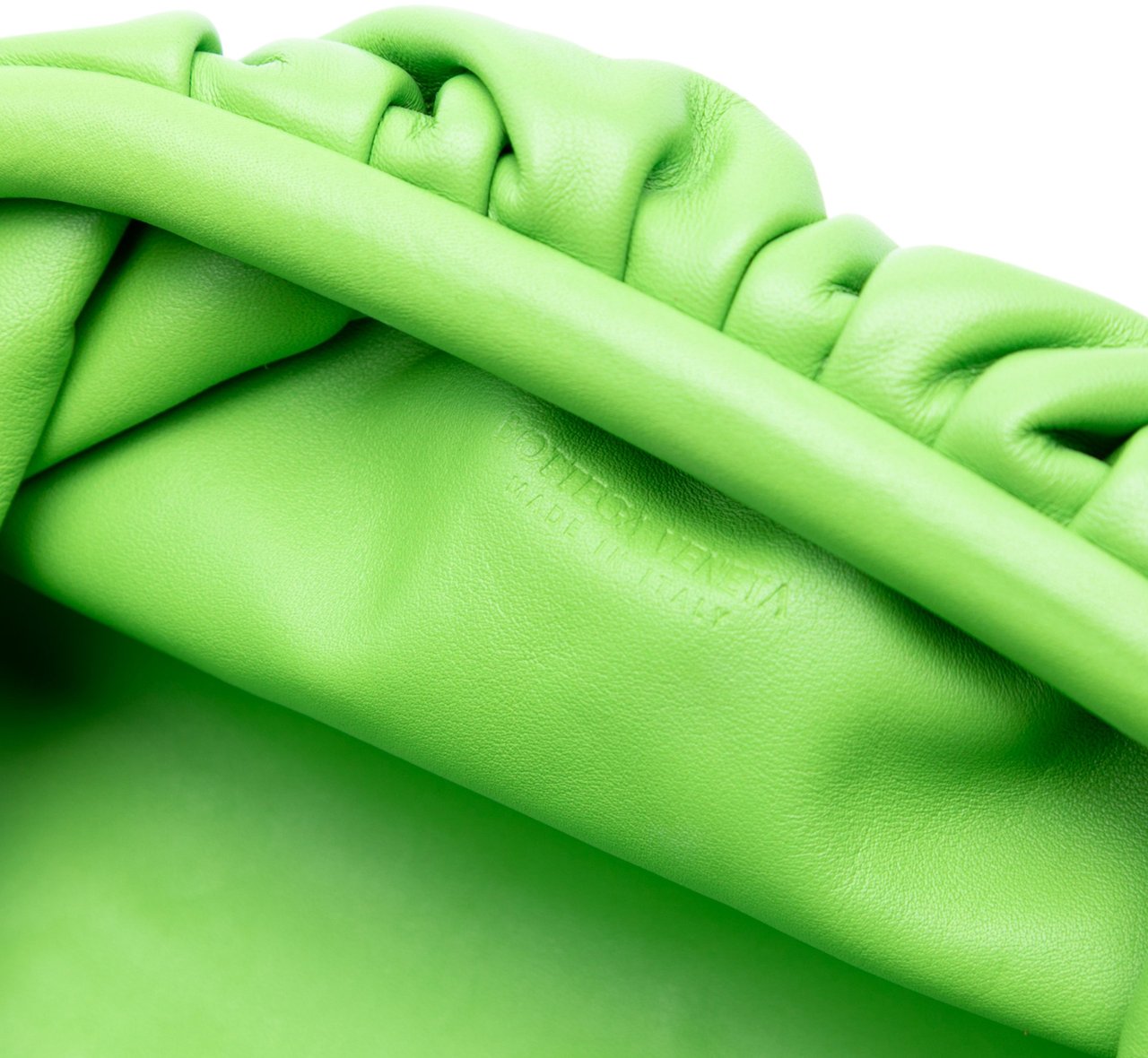 Bottega Veneta Lambskin The Mini Pouch Crossbody Groen