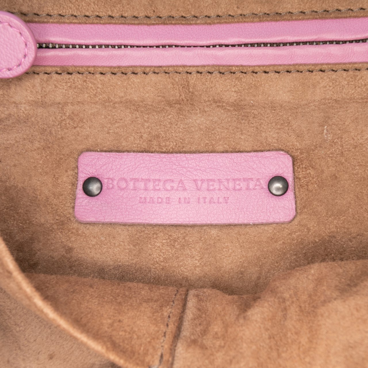 Bottega Veneta Nappa Intrecciato Nodini Crossbody Roze
