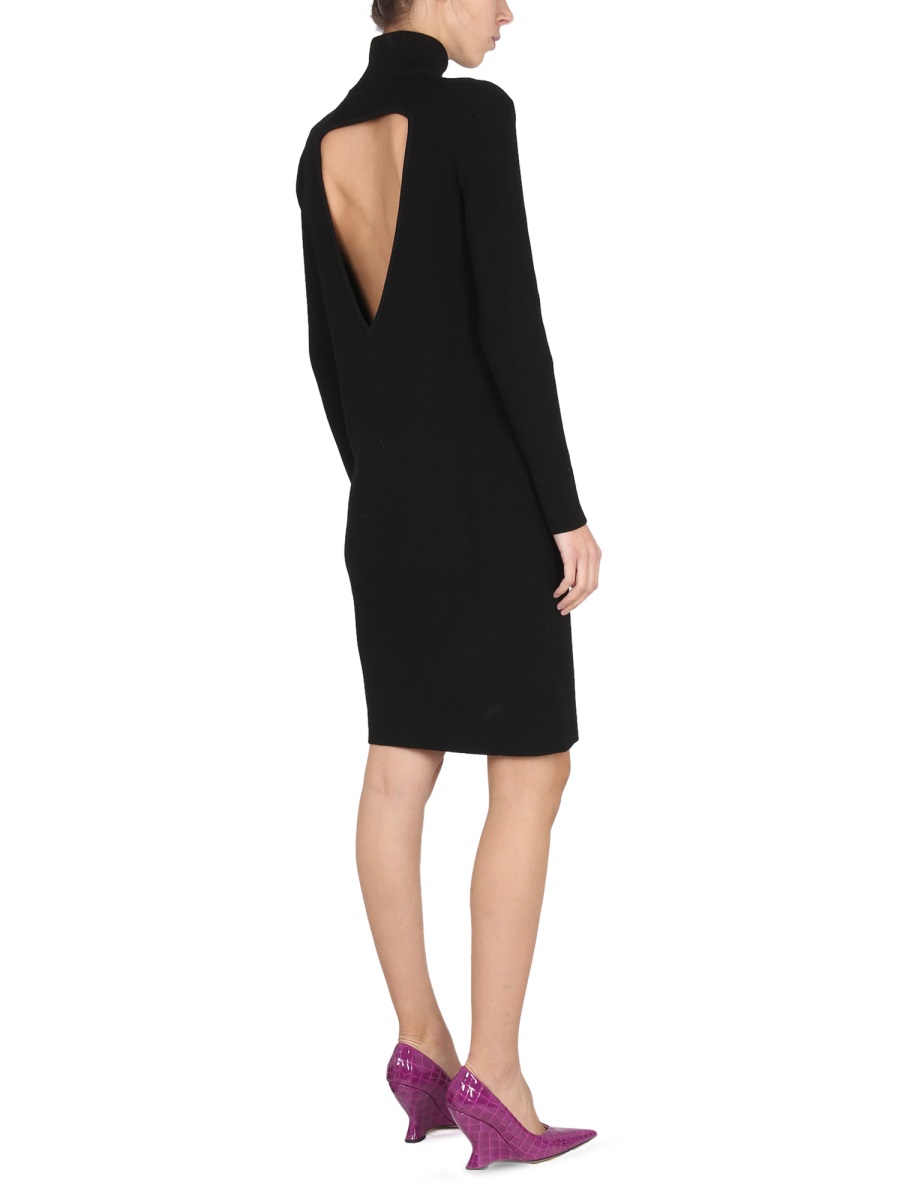 Bottega Veneta High Neck Ribbed Knit Dress with Textured Silhouette Zwart