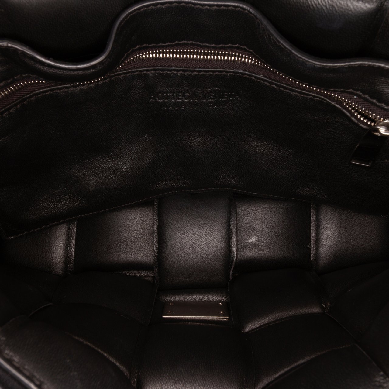 Bottega Veneta Nappa Intrecciato Padded Chain Cassette Satchel Zwart