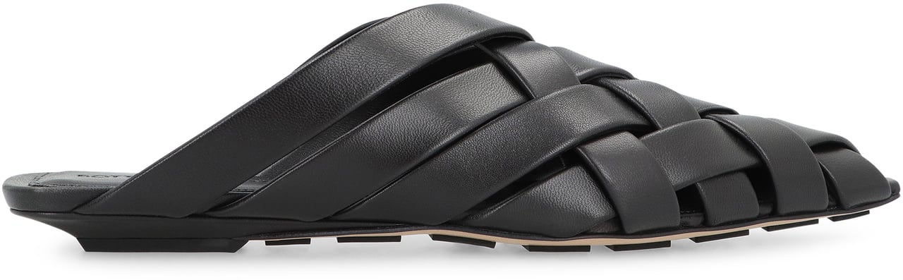 Bottega Veneta Alfie Leather mules Zwart