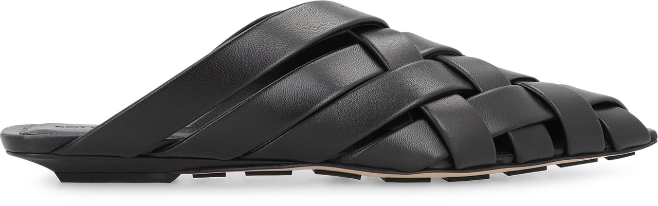 Bottega Veneta Alfie Leather mules Zwart