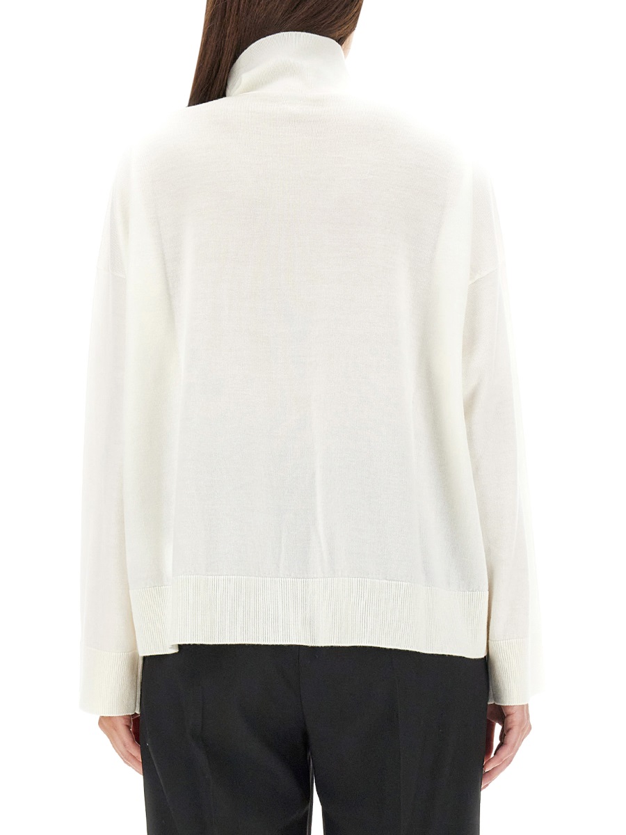 Bottega Veneta High Neck Turtleneck Sweater with Embroidered Detail Grijs