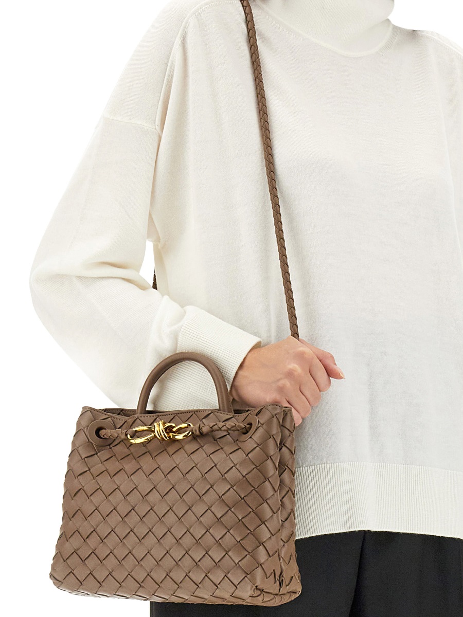 Bottega Veneta High Neck Turtleneck Sweater with Embroidered Detail Grijs