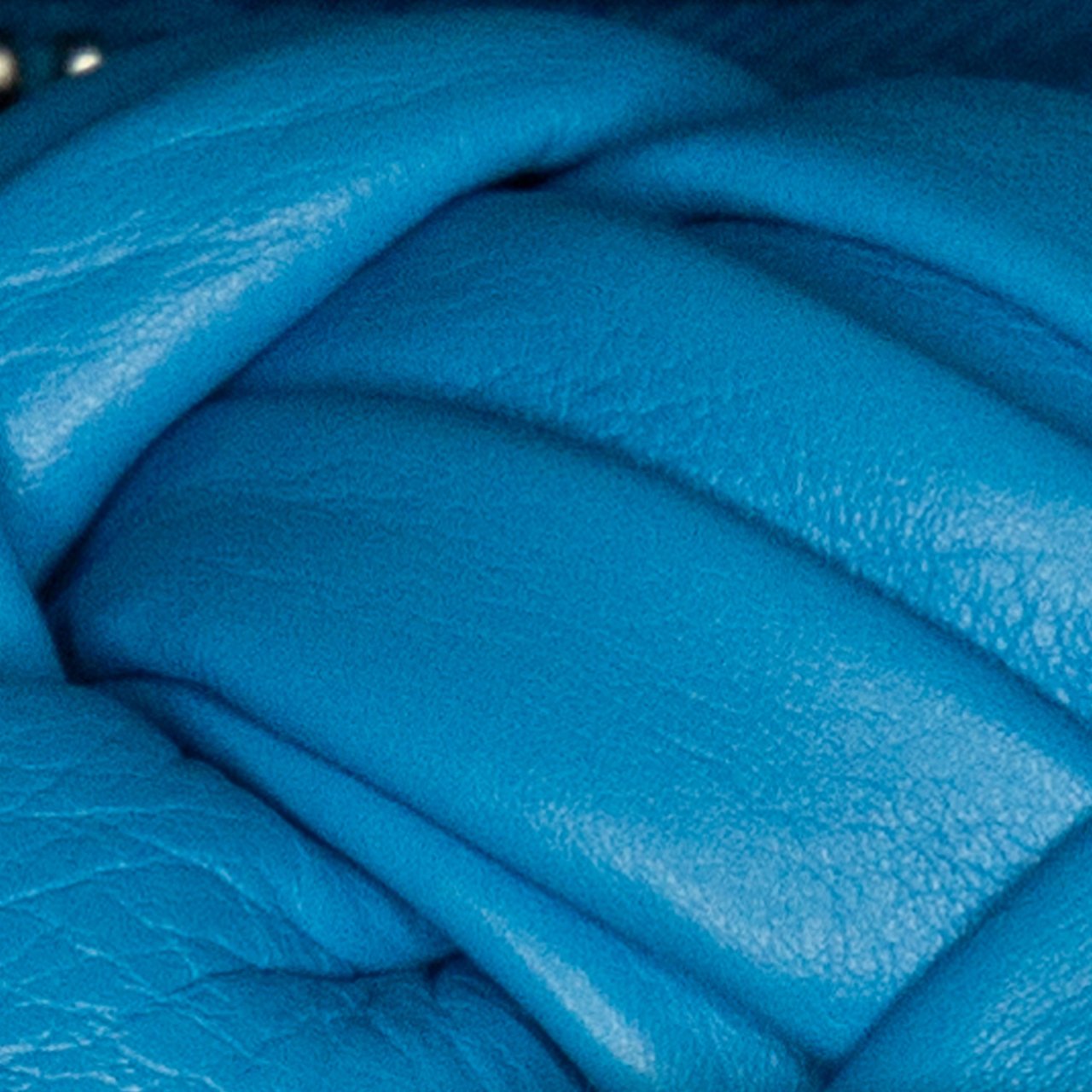 Bottega Veneta Foulard Intrecciato Banana Blauw