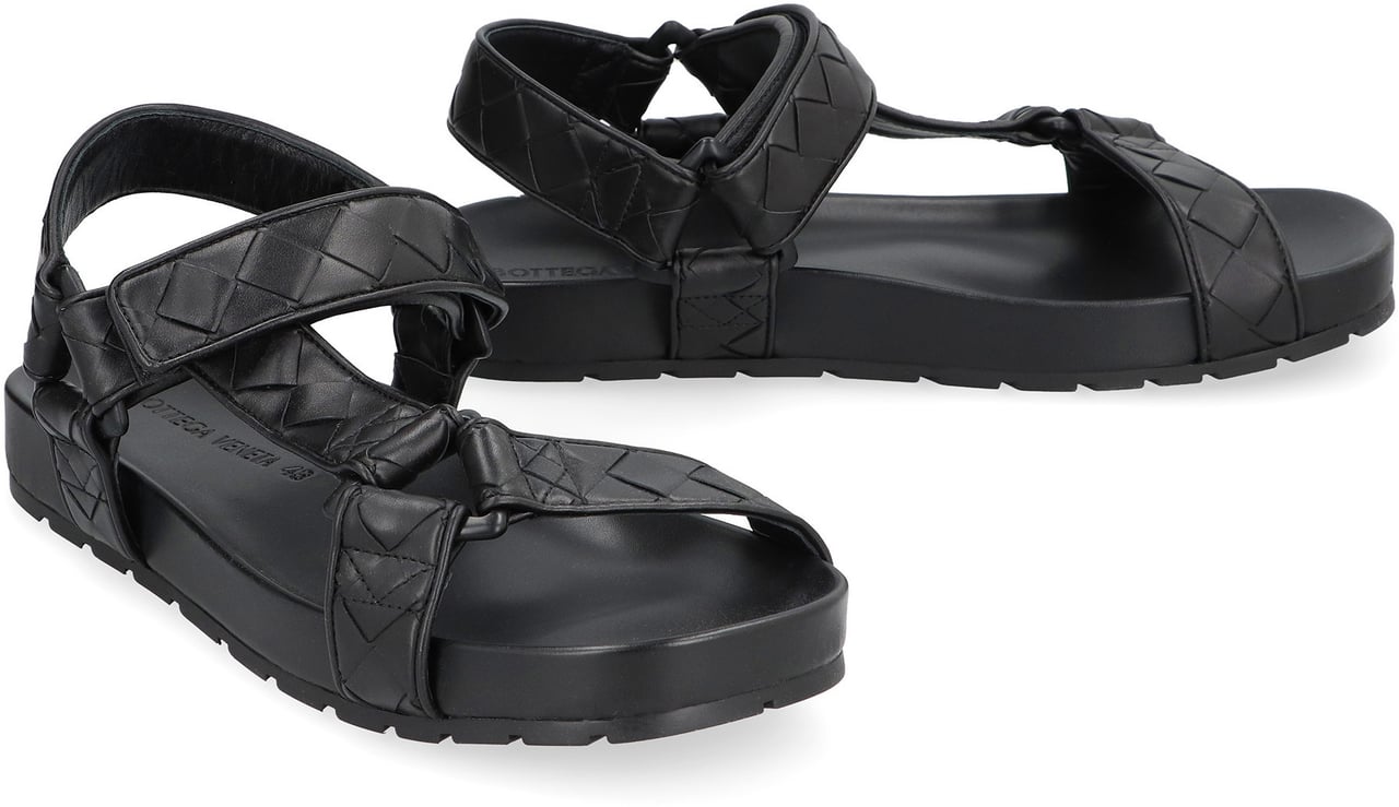 Bottega Veneta Trip Leather sandals Zwart