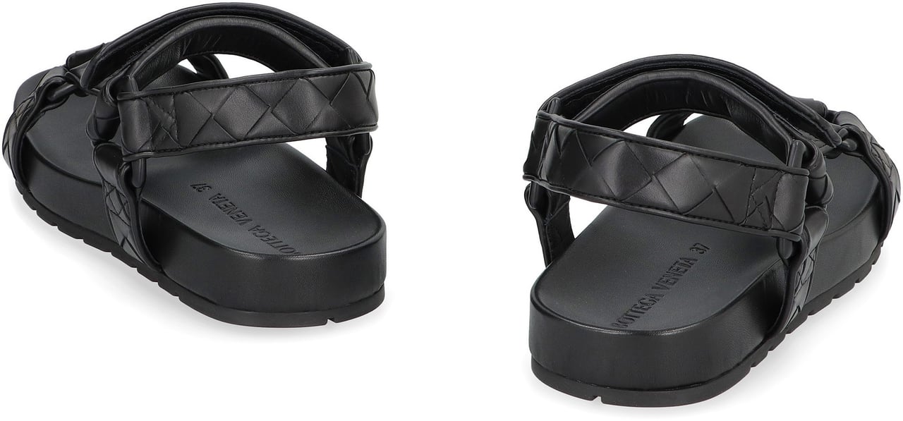 Bottega Veneta Trip Leather sandals Zwart