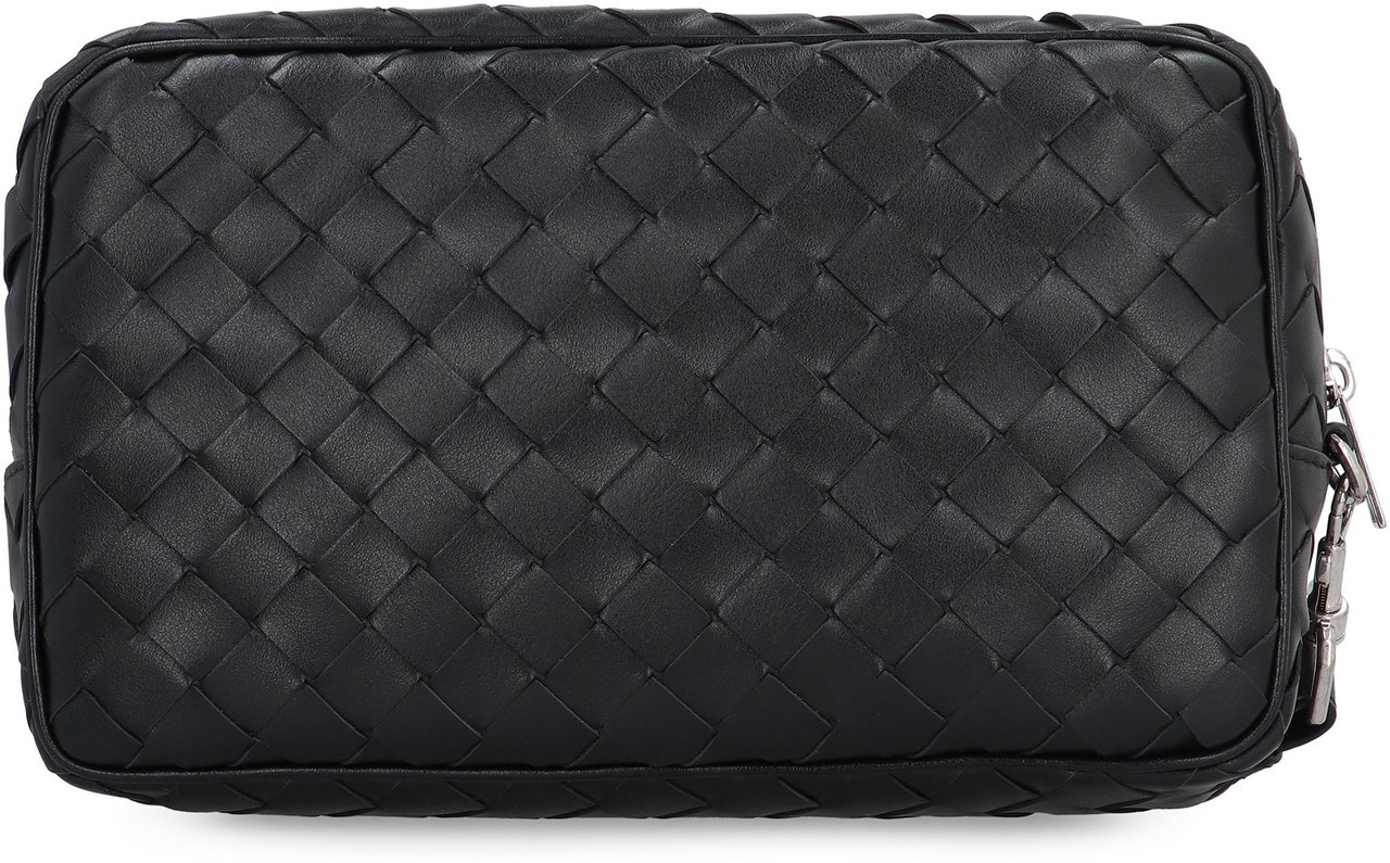 Bottega Veneta Leather pouch Zwart