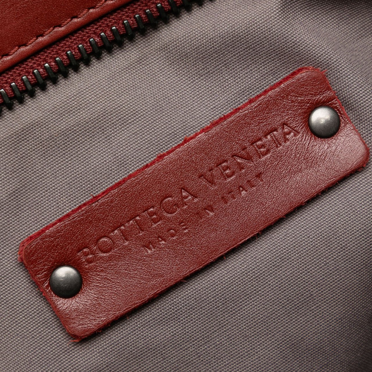 Bottega Veneta Nappa Intrecciato Crossbody Rood