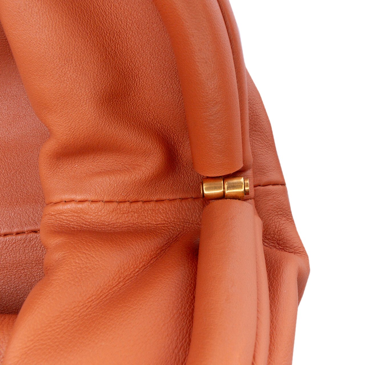 Bottega Veneta Lambskin The Mini Pouch Crossbody Oranje