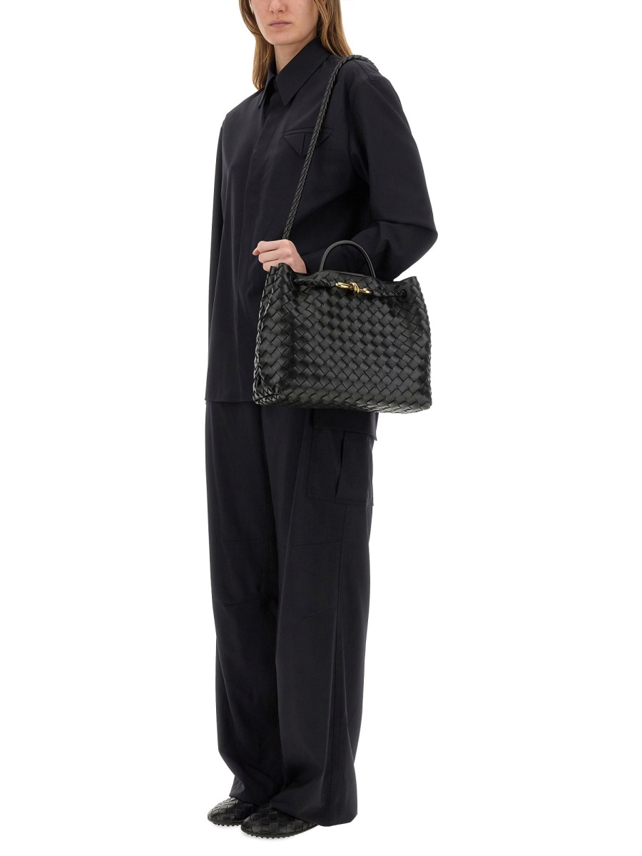Bottega Veneta Tailored Wool Cargo Pants with Functional Pockets Zwart