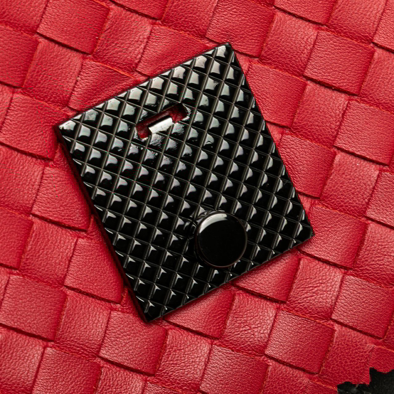 Bottega Veneta Nappa Intrecciato Glass Shoulder Bag Rood