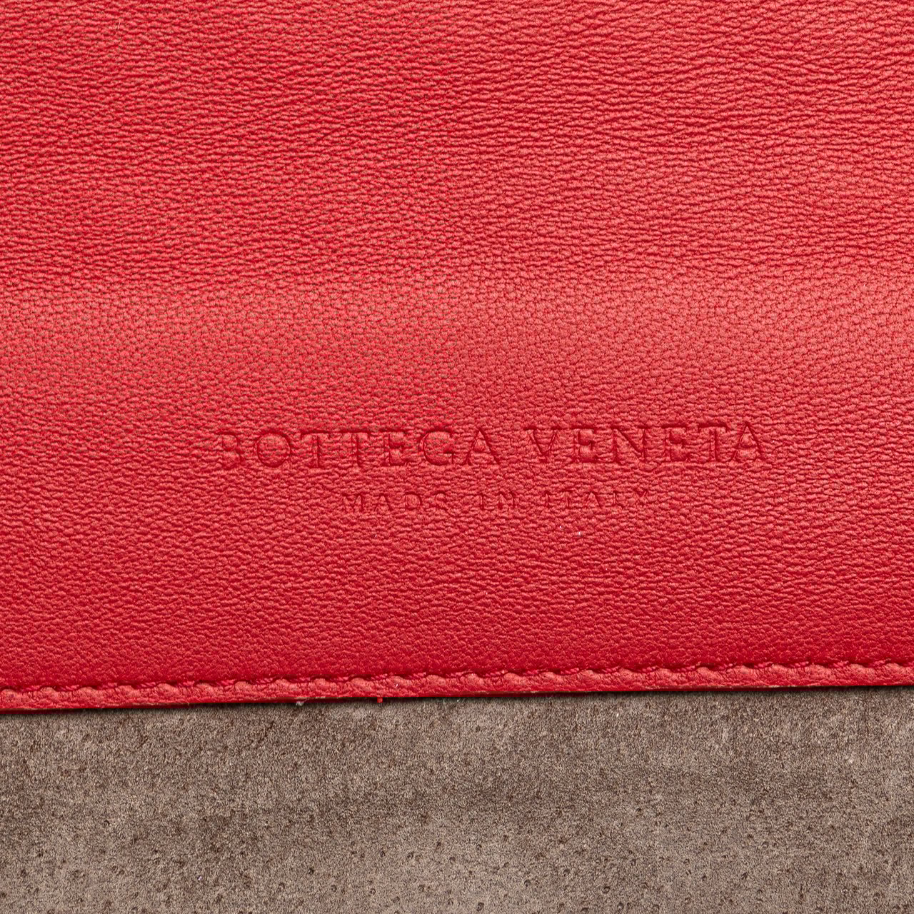 Bottega Veneta Nappa Intrecciato Glass Shoulder Bag Rood