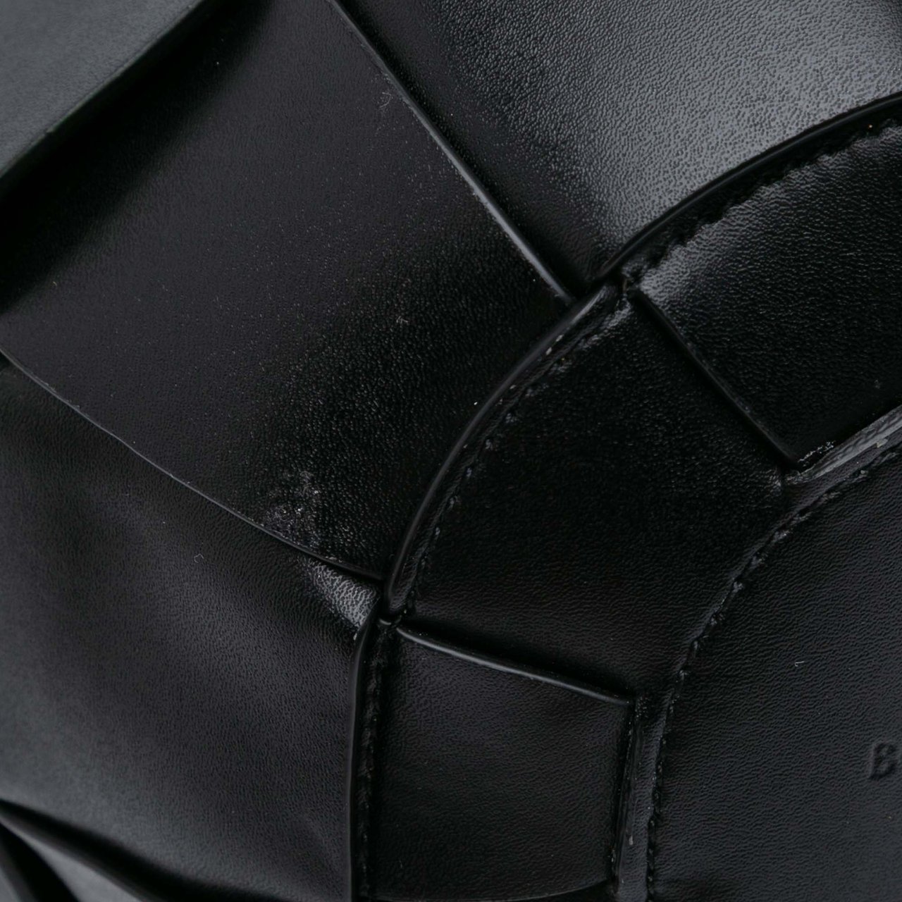 Bottega Veneta Nappa Intrecciato Casette Lantern Bucket Zwart