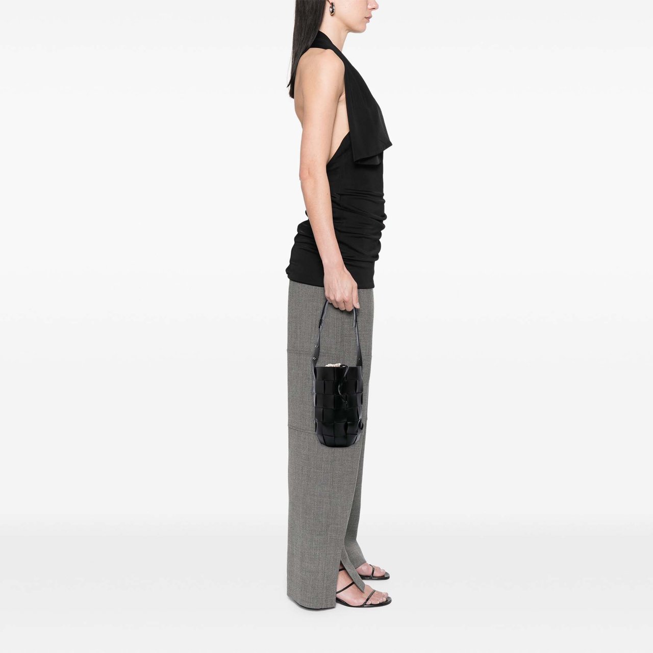 Bottega Veneta Nappa Intrecciato Casette Lantern Bucket Zwart