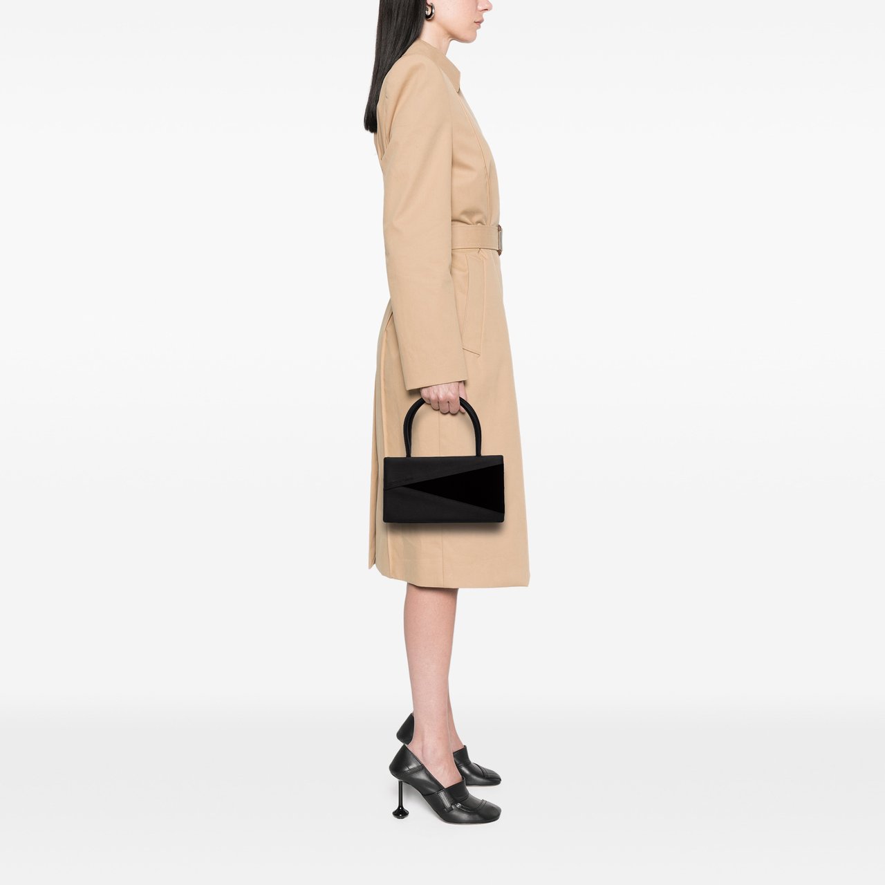 Bottega Veneta Satin and Velvet Geometric Handbag Zwart