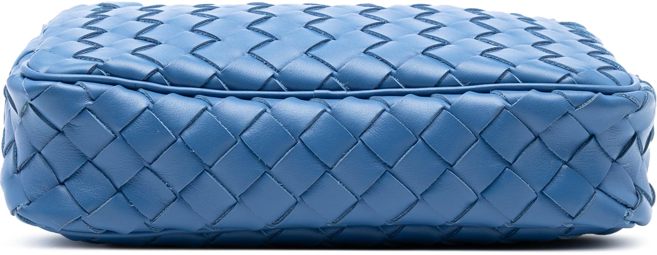 Bottega Veneta Small Nappa Intrecciato Camera Bag Blauw