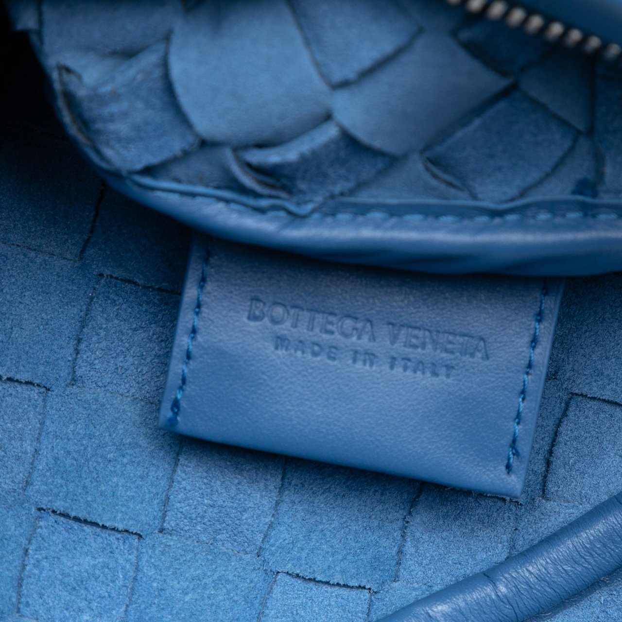 Bottega Veneta Small Nappa Intrecciato Camera Bag Blauw