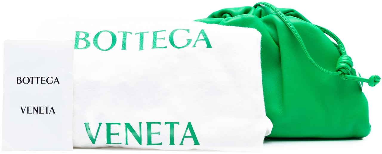 Bottega Veneta Lambskin The Mini Pouch Crossbody Groen