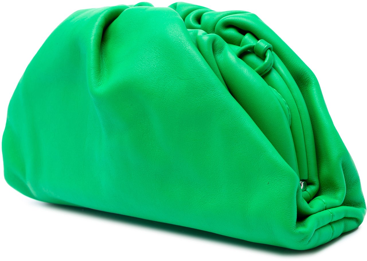 Bottega Veneta Lambskin The Mini Pouch Crossbody Groen