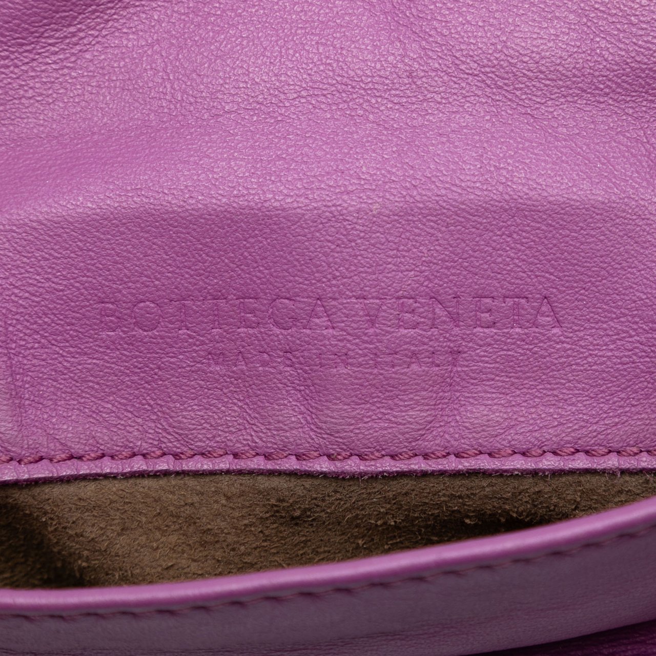 Bottega Veneta Mini Nappa Intrecciato Expandable Chain Flap Crossbody Paars