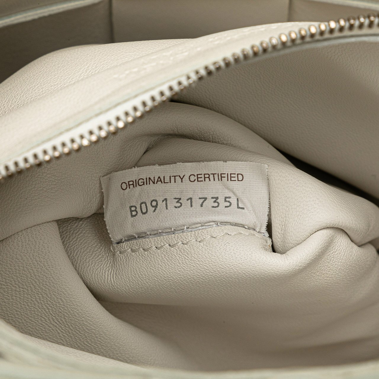 Bottega Veneta Nappa Intrecciato Cassette Messenger Wit