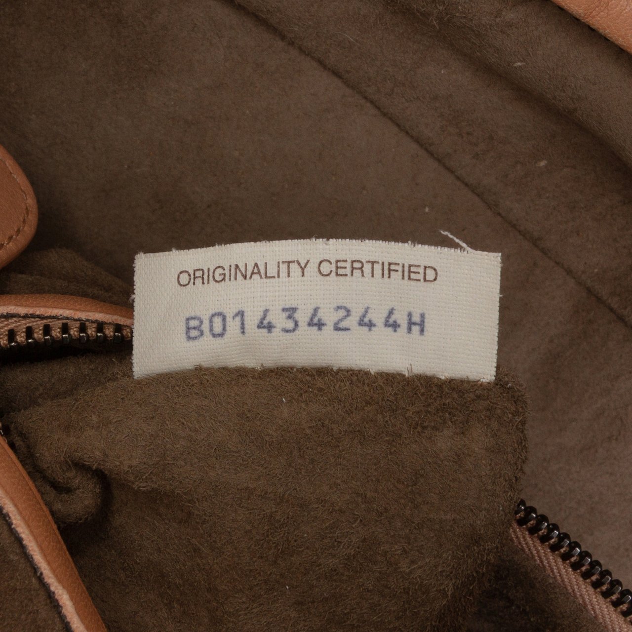 Bottega Veneta Nappa Intrecciato Montaigne Shoulder Bag Bruin