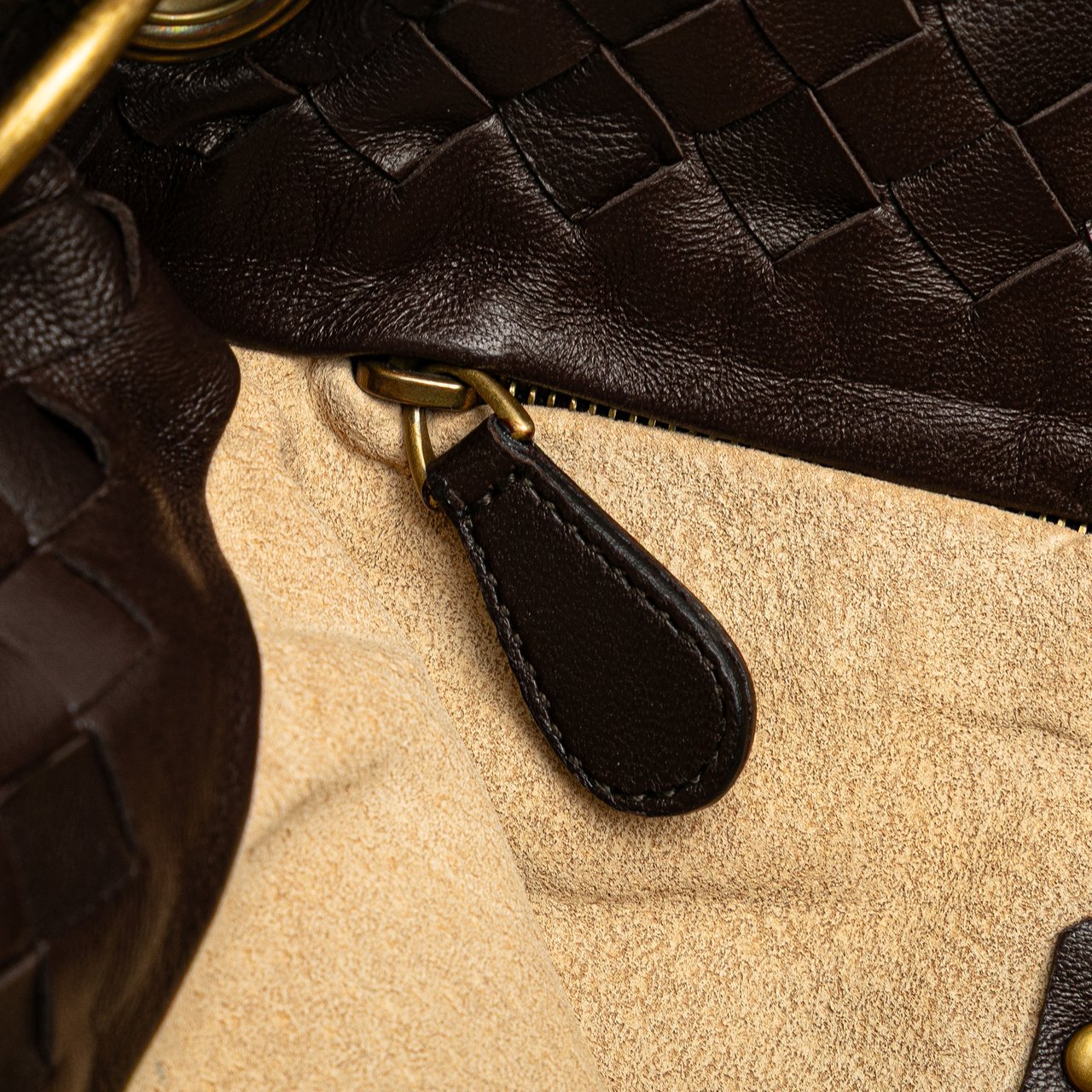 Bottega Veneta Leather Intrecciato Crossbody Bruin