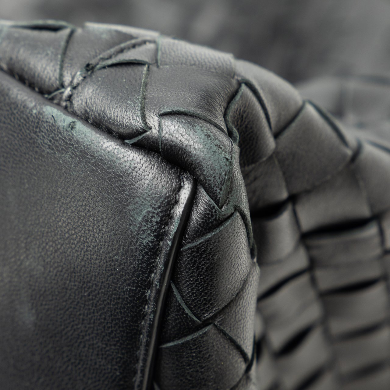 Bottega Veneta Intrecciato Nappa Slot North South Tote Zwart