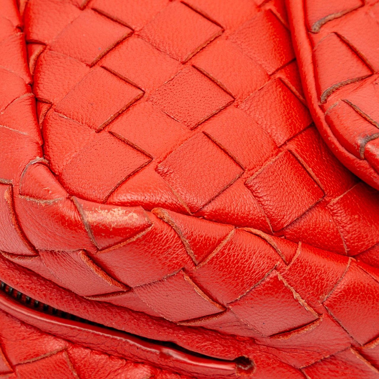 Bottega Veneta Intrecciato Chain Flap Crossbody Rood
