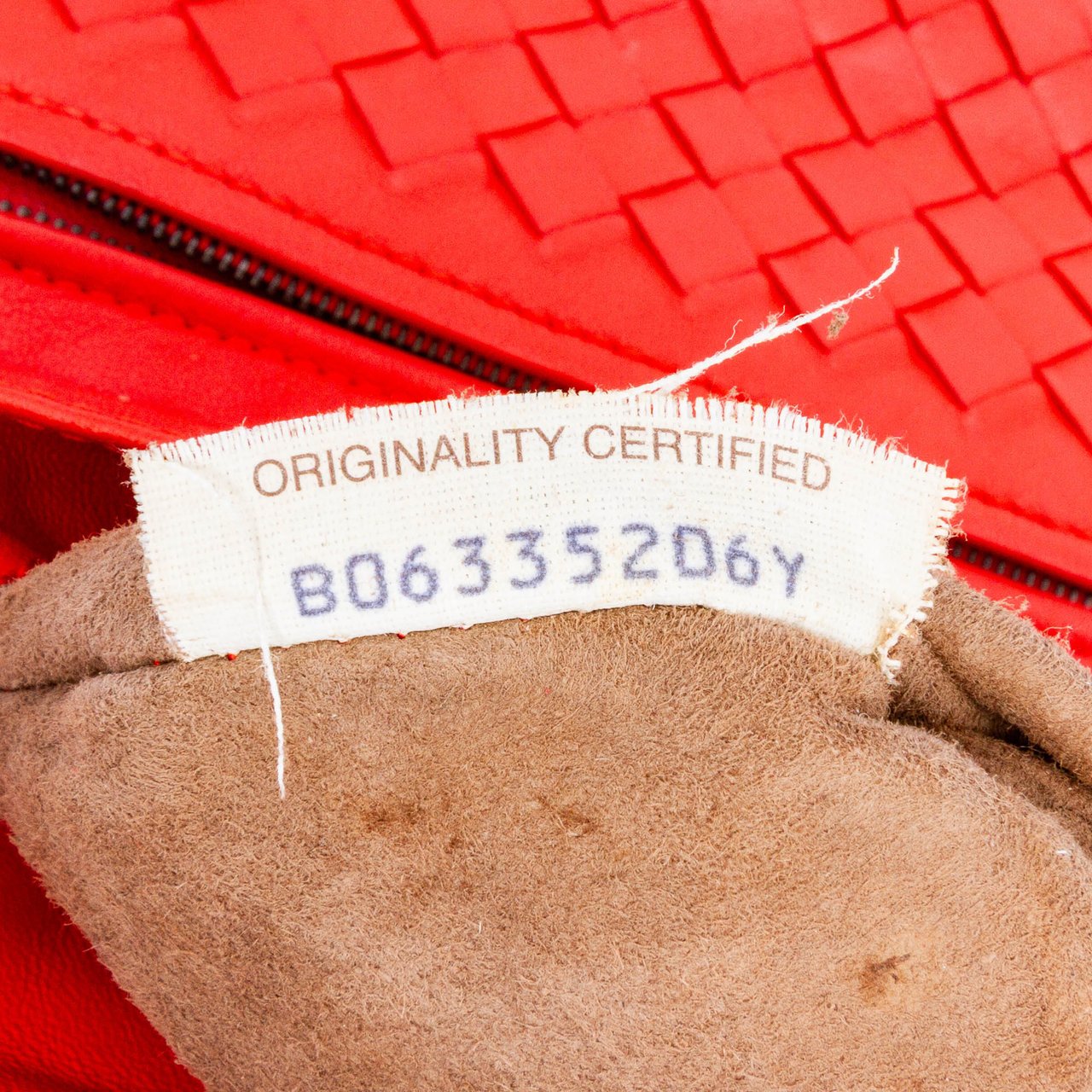 Bottega Veneta Intrecciato Chain Flap Crossbody Rood