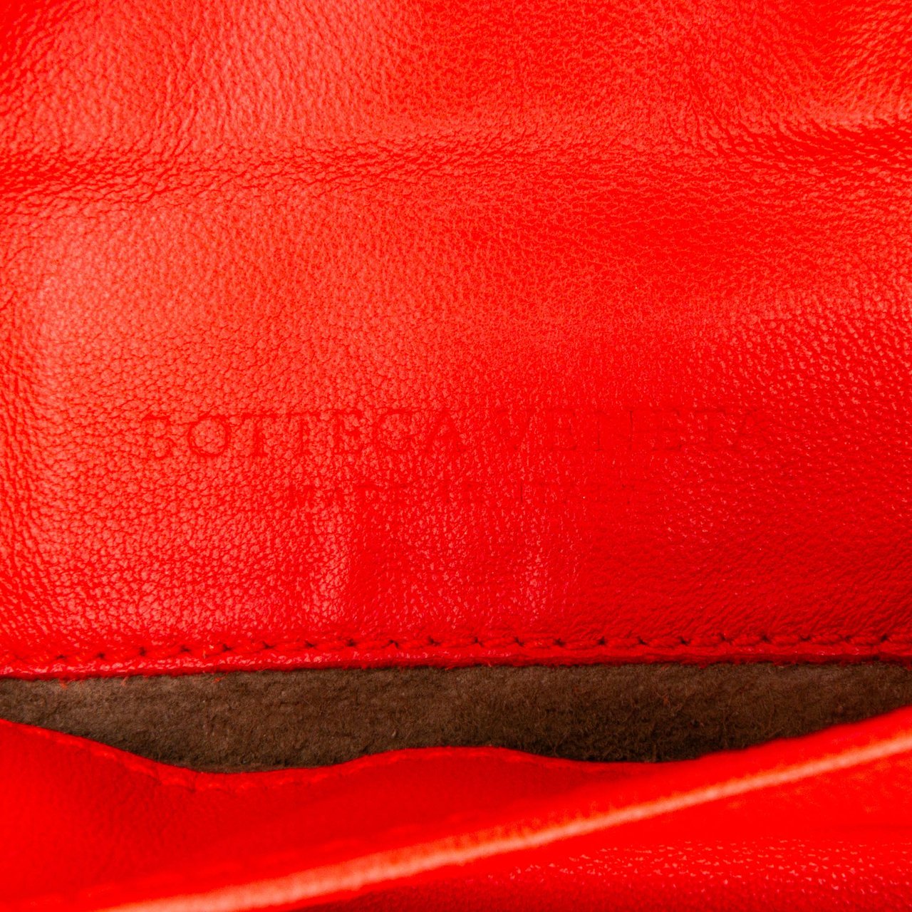 Bottega Veneta Intrecciato Chain Flap Crossbody Rood