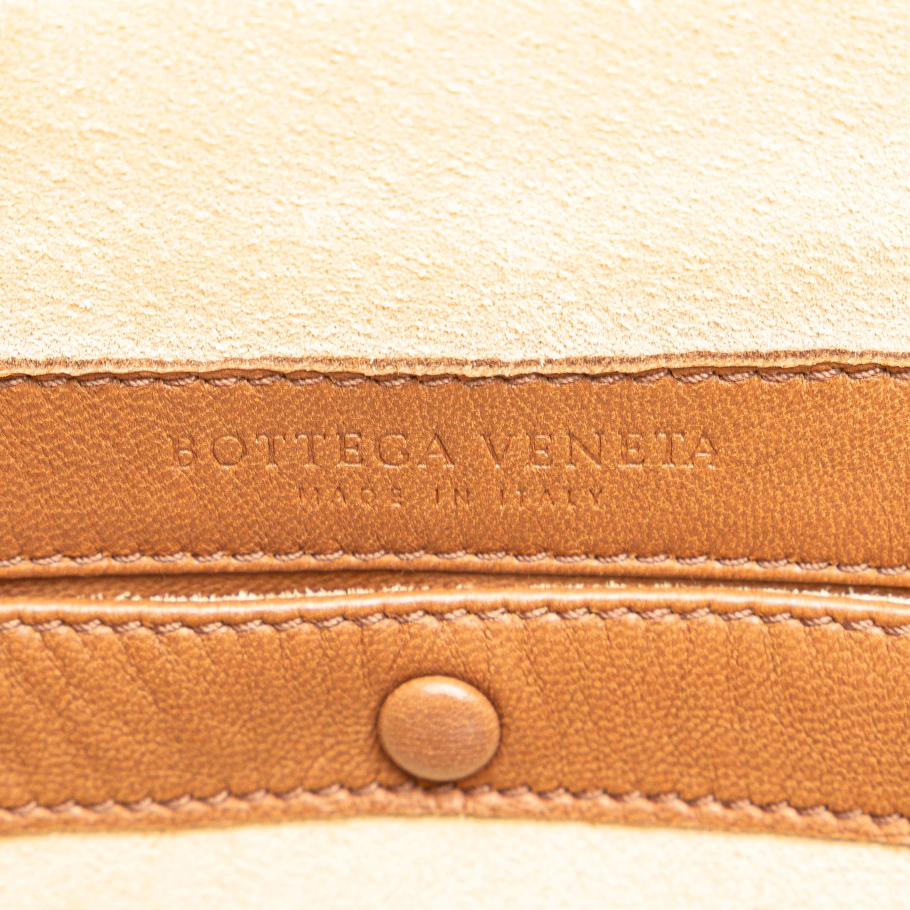 Bottega Veneta Velvet Trimmed Nappa Intrecciato Frame Bag Bruin