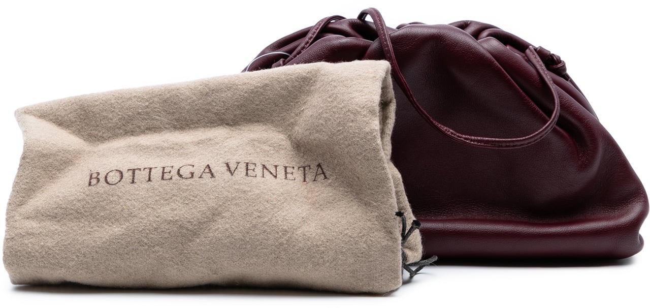 Bottega Veneta Lambskin The Mini Pouch Crossbody Rood