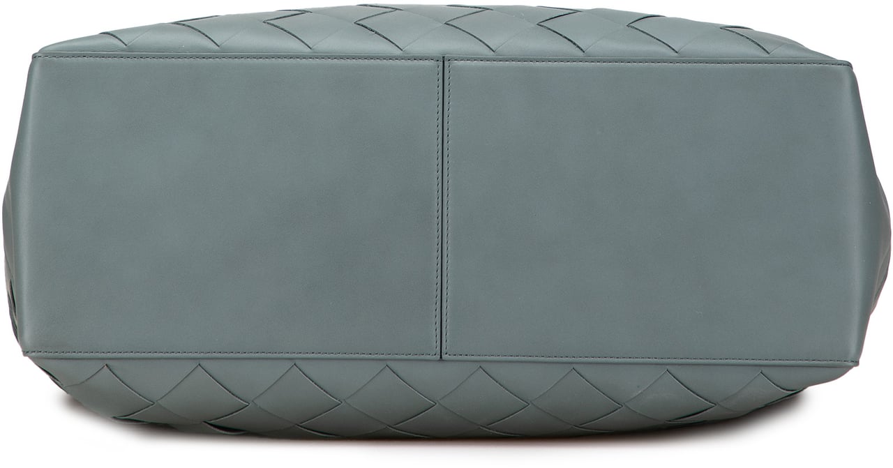 Bottega Veneta Lambskin Maxi Intrecciato Tote Grijs