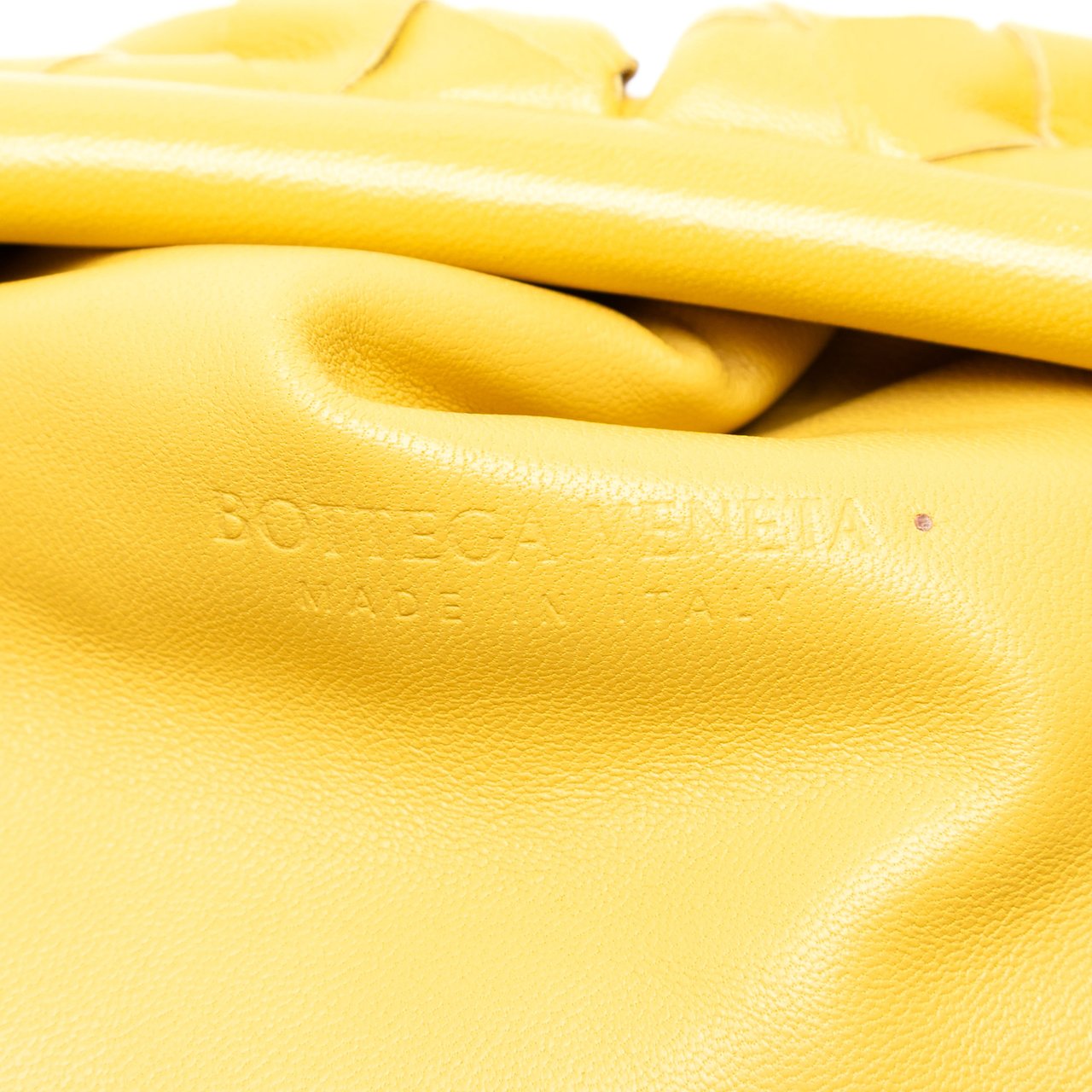 Bottega Veneta Nappa Intrecciato The Pouch Geel