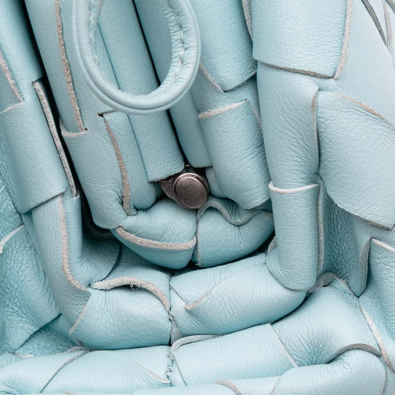 Bottega Veneta Nappa Intrecciato The Mini Pouch Crossbody Blauw