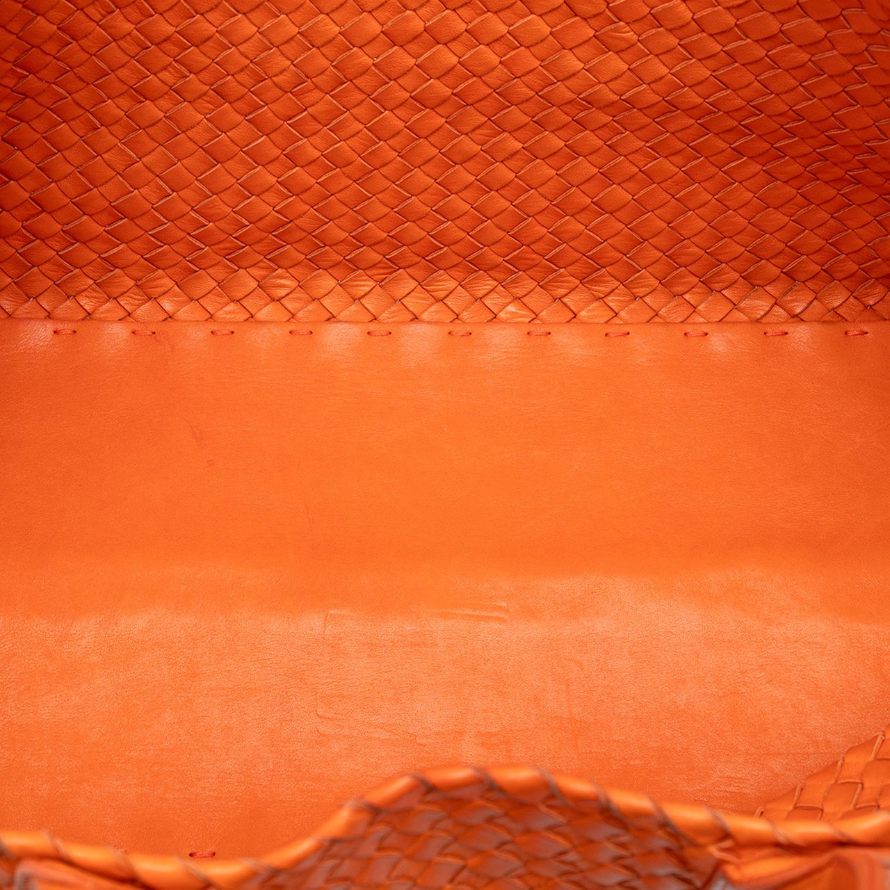 Bottega Veneta Large Lambskin Intreccio Cabat Tote Oranje