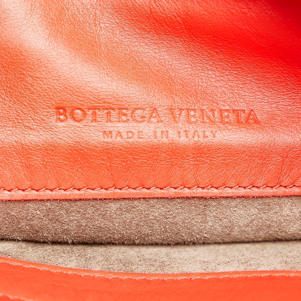 Bottega Veneta Intrecciato Trim Handbag Rood
