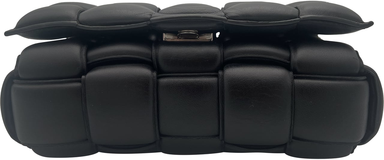 Bottega Veneta Bottega Veneta Padded Cassette - Black Zwart