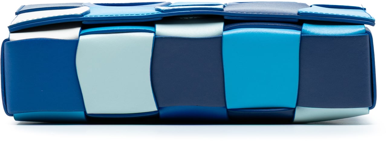 Bottega Veneta Nappa Intrecciato Wavy Cassette Crossbody Blauw