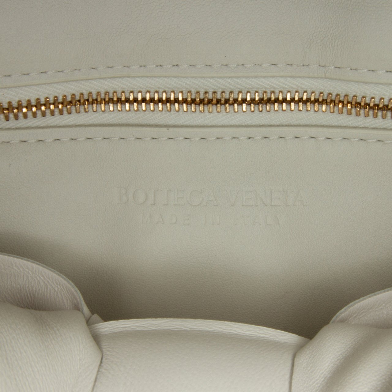 Bottega Veneta Nappa Intrecciato Padded Chain Cassette Satchel Wit