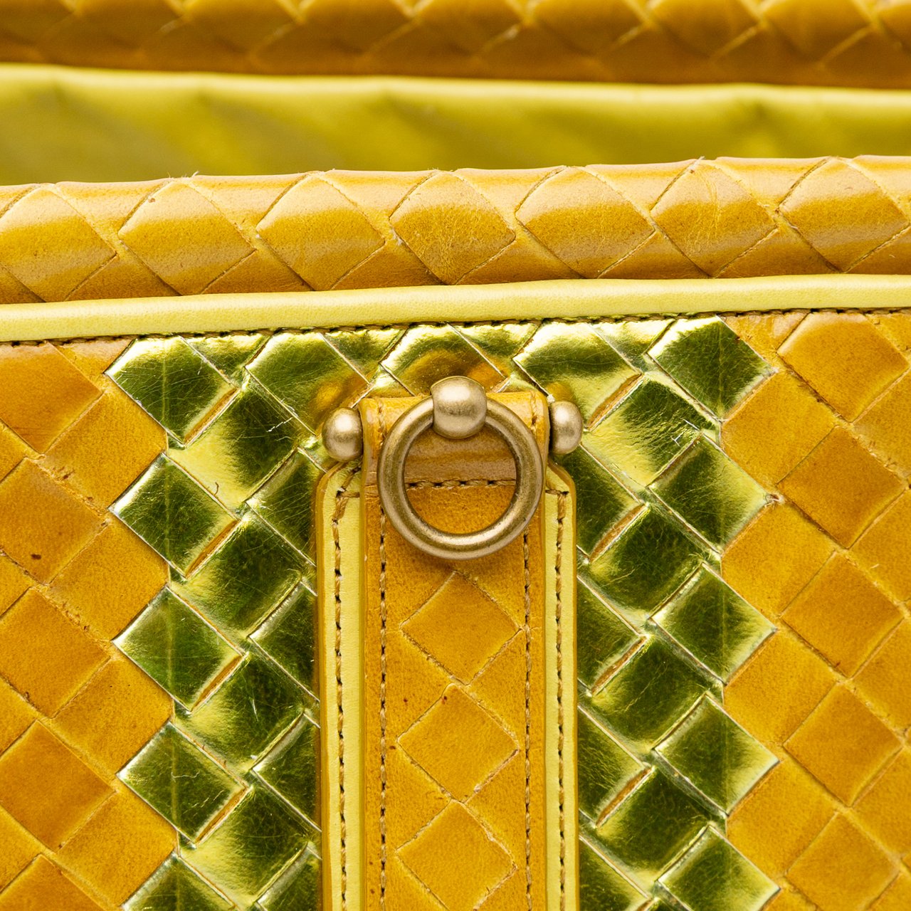 Bottega Veneta Leather Intrecciato Tote Geel