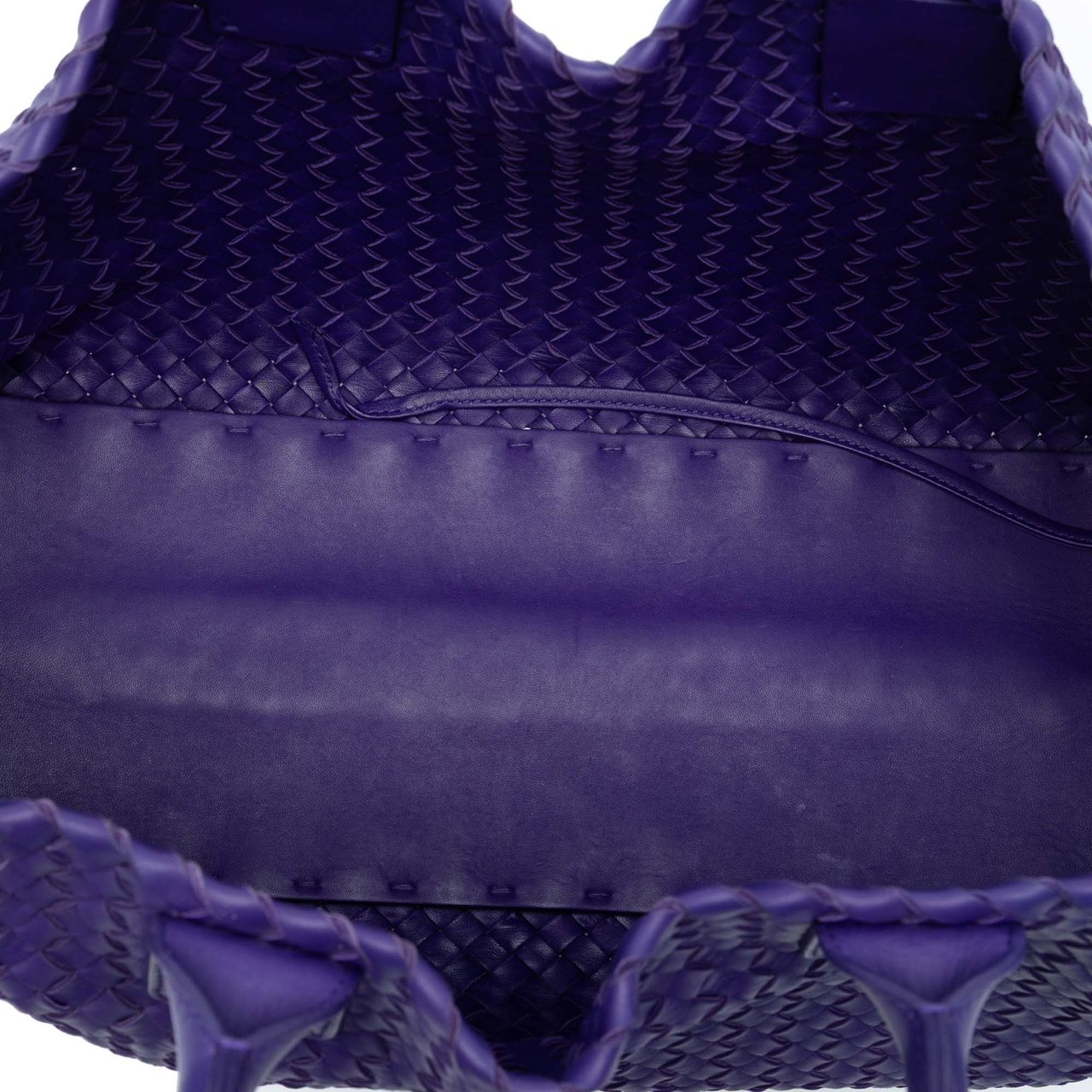 Bottega Veneta Medium Lambskin Intreccio Cabat Tote Paars