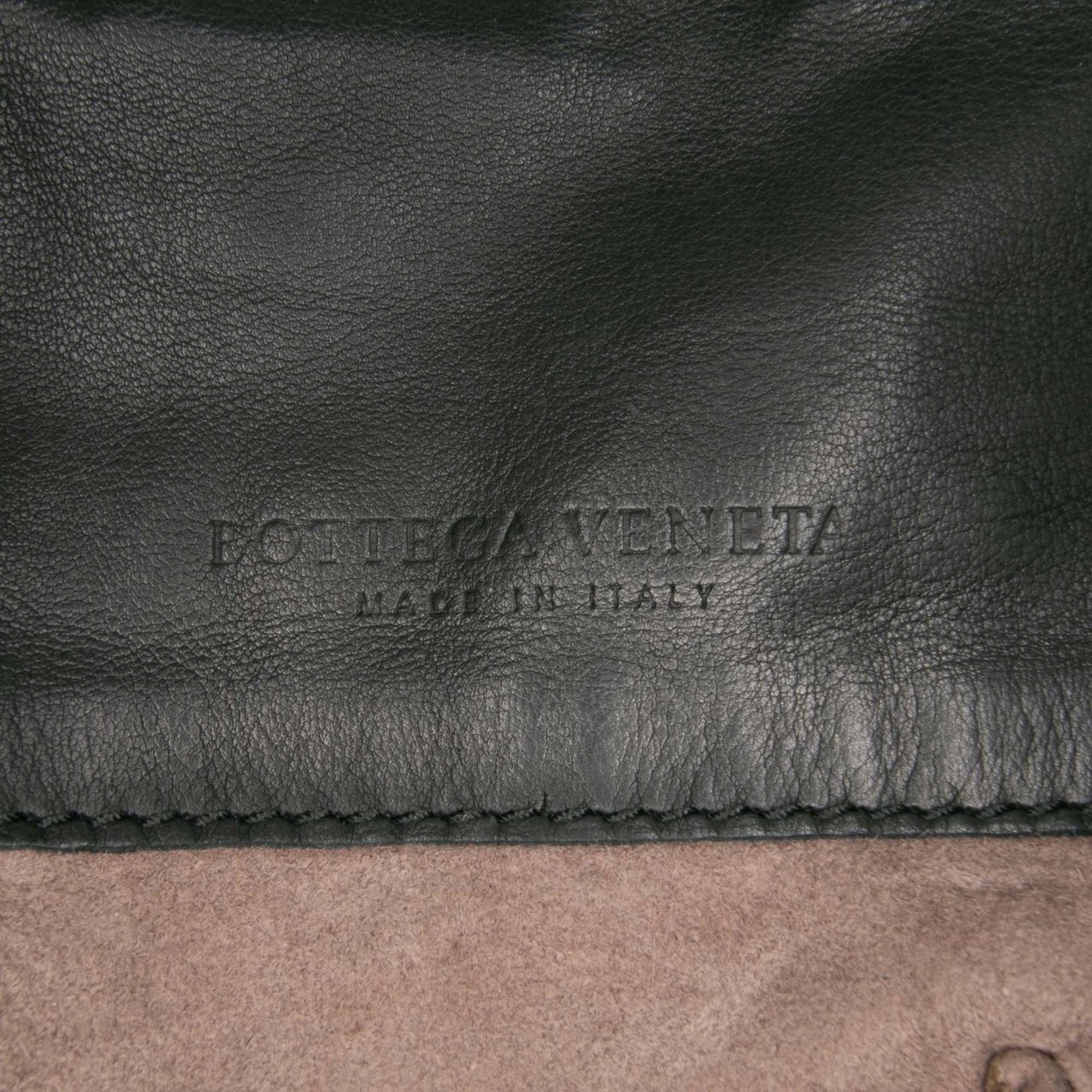 Bottega Veneta Studded Leather Tote Zwart