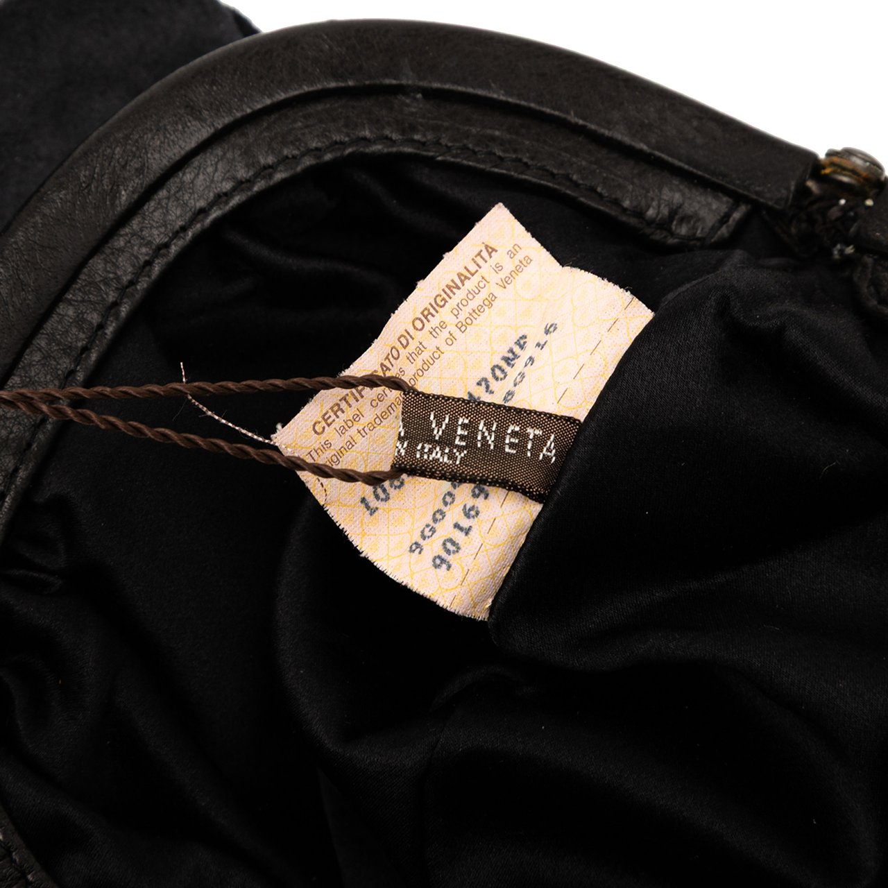 Bottega Veneta Woven Leather Floral Shoulder Bag Zwart