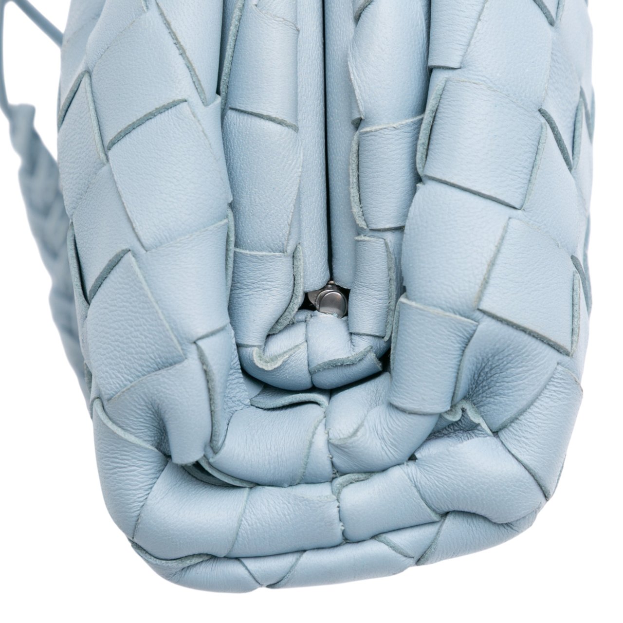 Bottega Veneta Nappa Intrecciato The Mini Pouch Crossbody Blauw