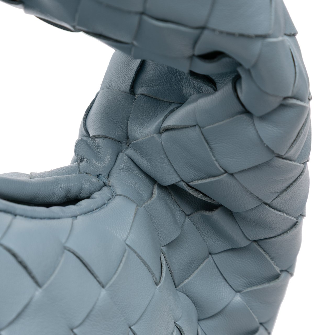 Bottega Veneta Small Calfskin Intrecciato Hop Hobo Blauw